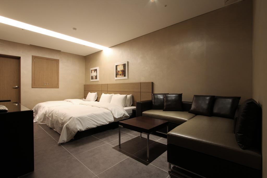 Antives Hotel Kōyō Værelse billede